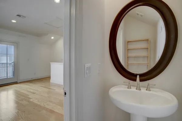 $4,000 | 1415 Oakdale Street, Houston, TX 77004