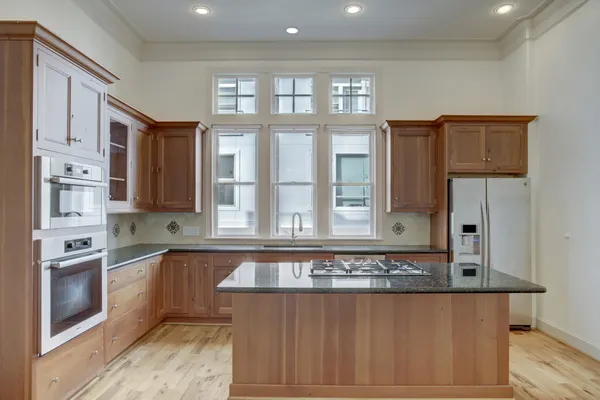 $4,000 | 1415 Oakdale Street, Houston, TX 77004