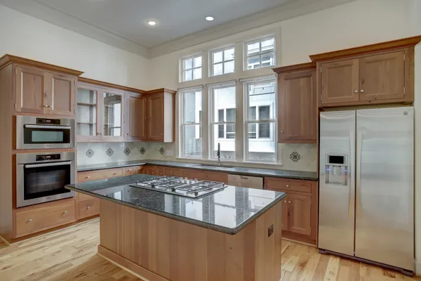 $4,000 | 1415 Oakdale Street, Houston, TX 77004