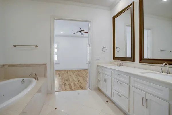 $4,000 | 1415 Oakdale Street, Houston, TX 77004