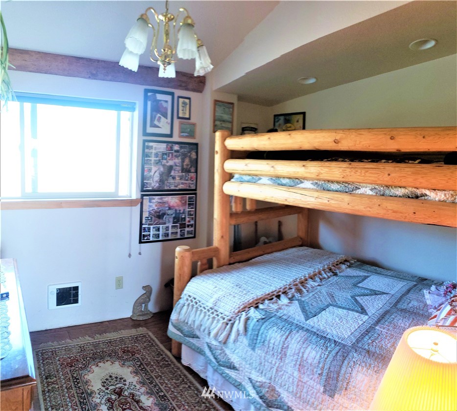 179 Fletcher Road Oroville, WA 98844 - Photo 11 of 25 Gallery Image 11