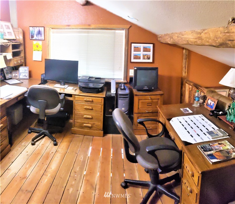 179 Fletcher Road Oroville, WA 98844 - Photo 15 of 25 Gallery Image 15