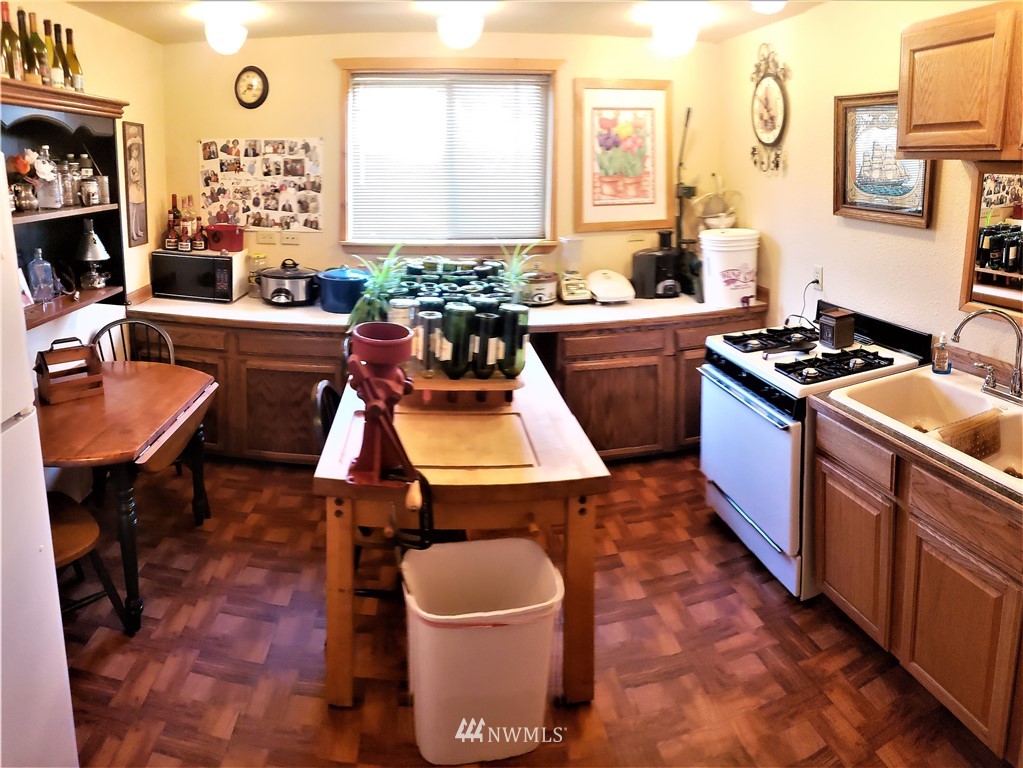 179 Fletcher Road Oroville, WA 98844 - Photo 18 of 25 Gallery Image 18