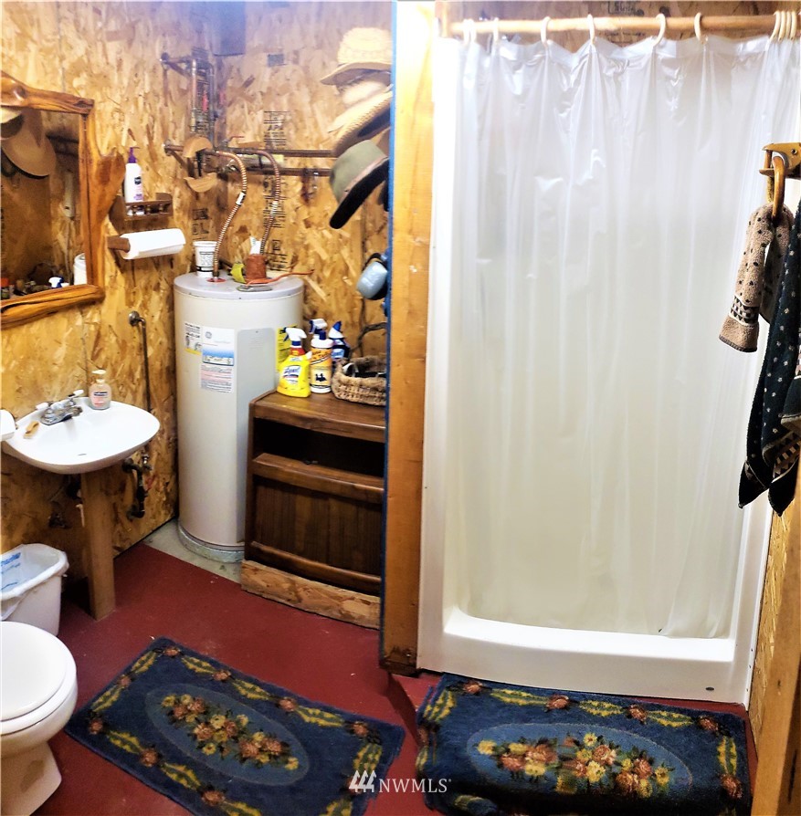 179 Fletcher Road Oroville, WA 98844 - Photo 19 of 25 Gallery Image 19