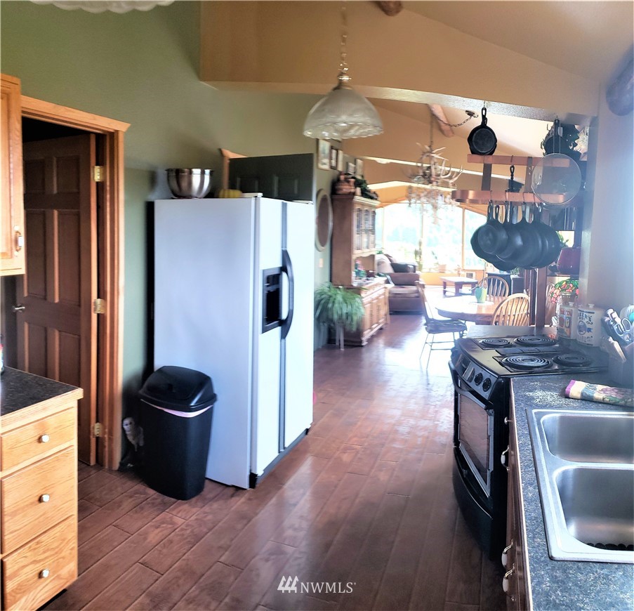 179 Fletcher Road Oroville, WA 98844 - Photo 8 of 25 Gallery Image 8