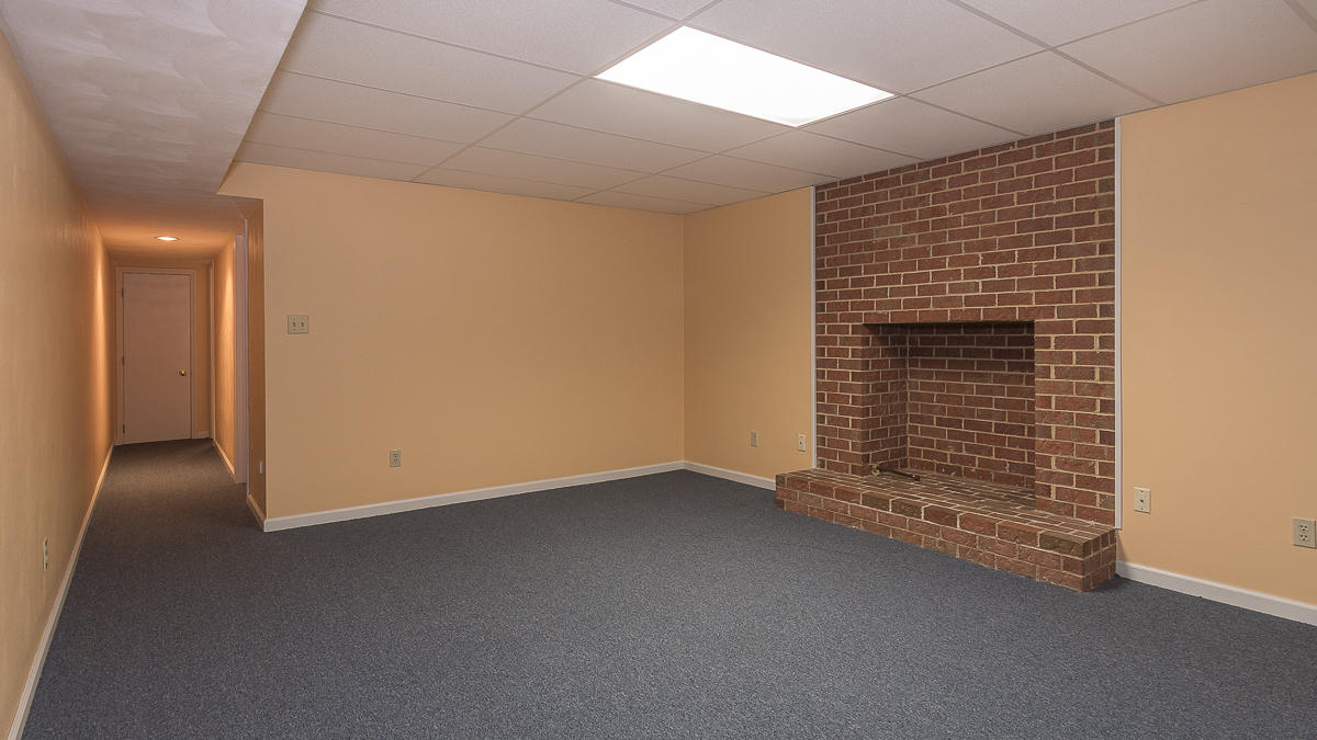 310 Stonehaven Lane Blue Ridge, VA 24064 - Photo 42 of 56 00042