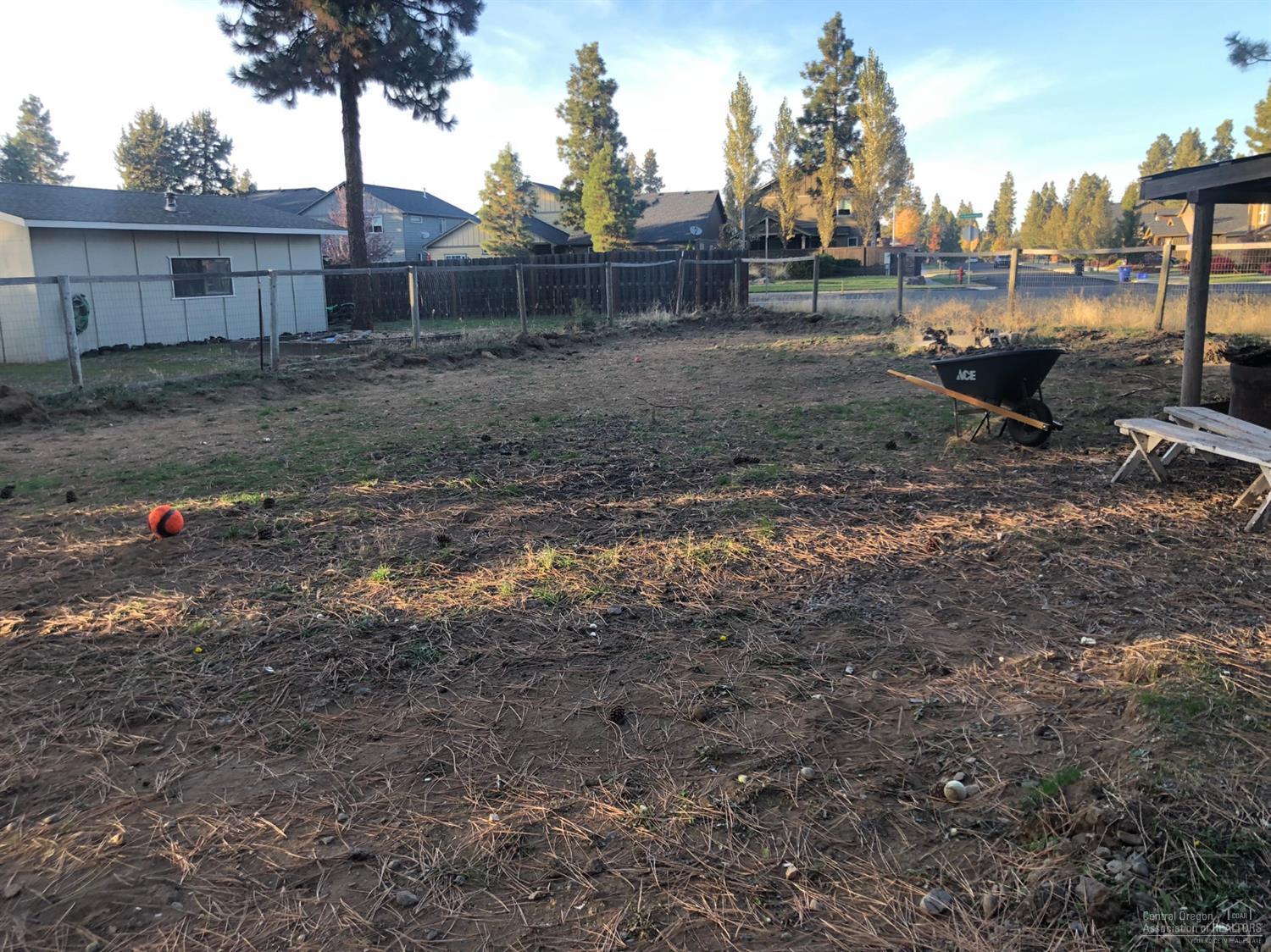 61075 Springcrest Drive Bend, OR 97702 - Photo 23 of 24 Gallery Image 23