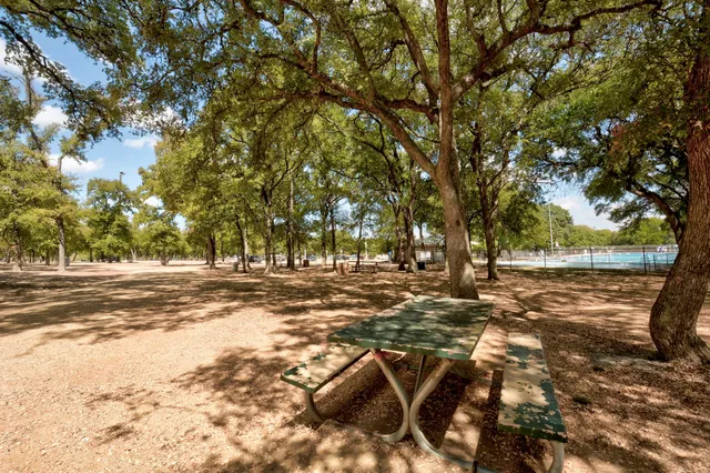 $3,200 | 1809 Forestglade Drive, Austin, TX 78745