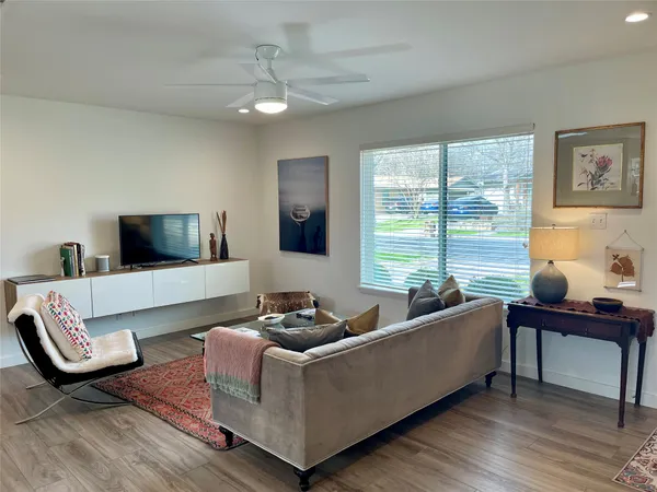 $3,100 | 1809 Forestglade Drive, Austin, TX 78745
