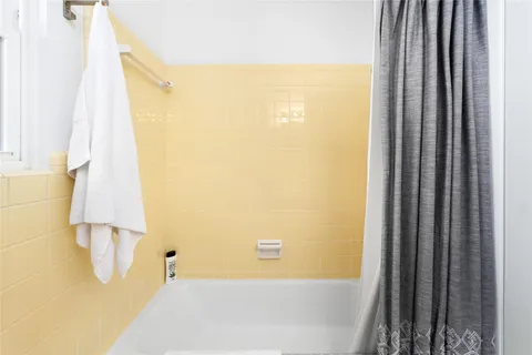 a bathroom with a bathtub