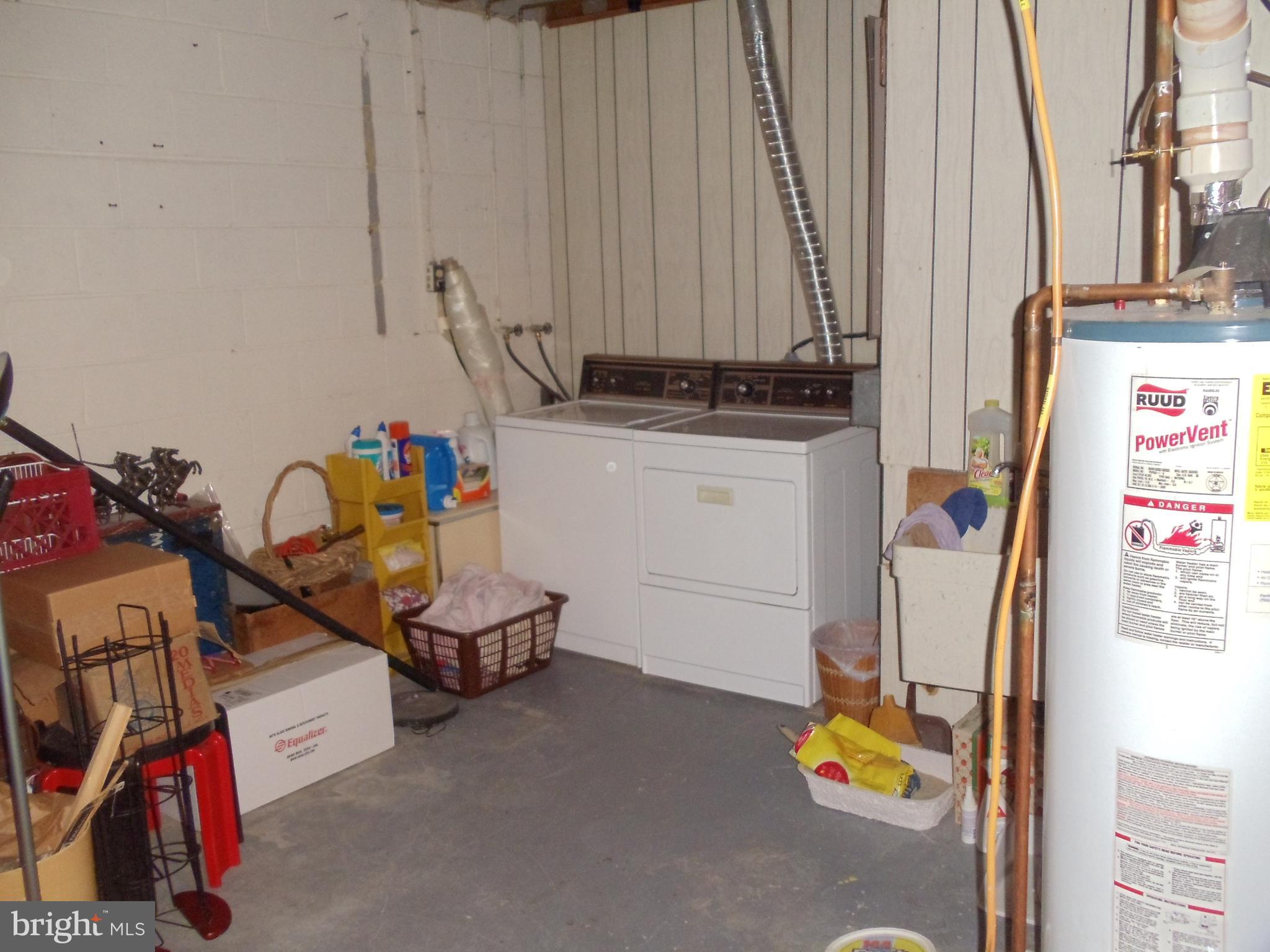 2186 Golf Course Drive Reston, VA 20191 - Photo 30 of 30 a room with gym equipment