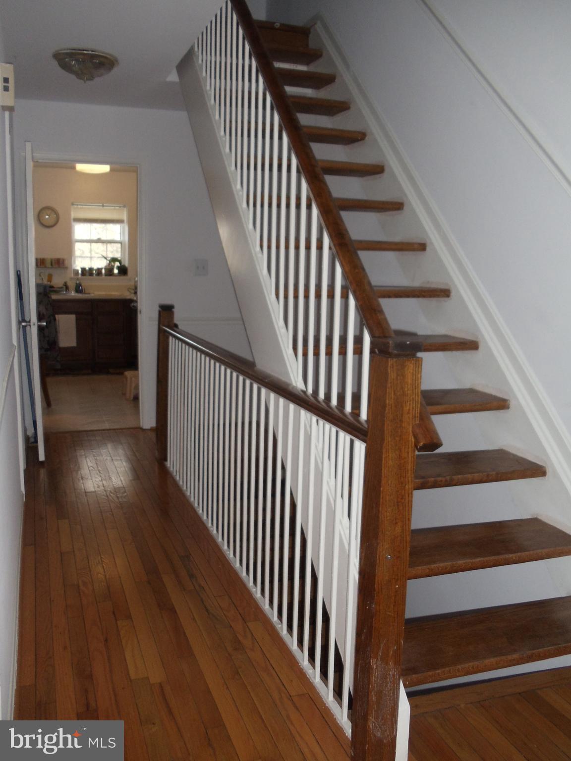 2186 Golf Course Drive Reston, VA 20191 - Photo 5 of 30 en view interior of the house