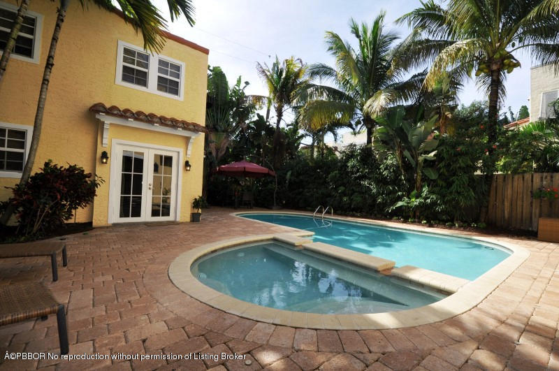 272 Cordova Road West Palm Beach, FL 33401 - Photo 11 of 15 a view of a house with swimming pool and sitting area