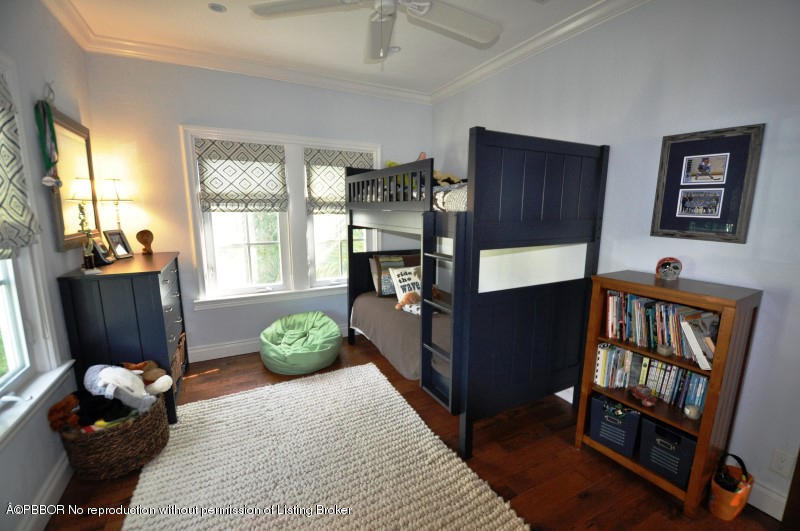 272 Cordova Road West Palm Beach, FL 33401 - Photo 8 of 15 a bedroom with furniture and a window