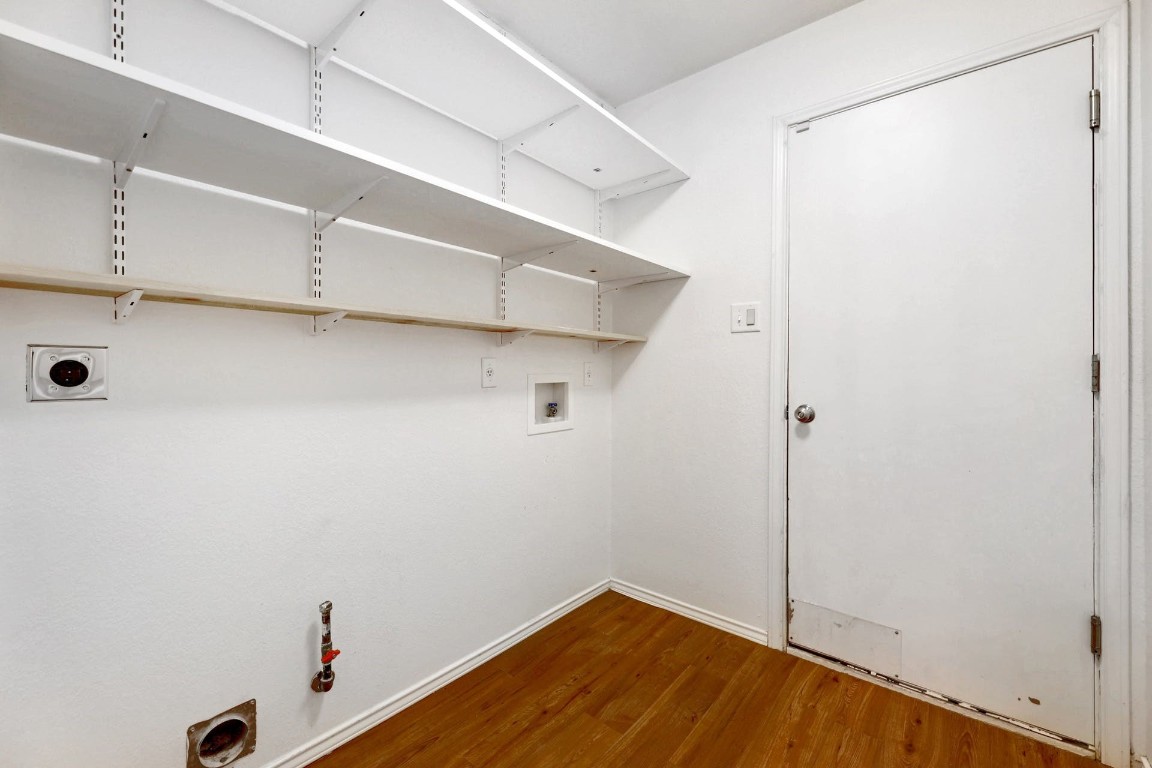 301 Nicole Way Bastrop, TX 78602 - Photo 19 of 23 a view of small space