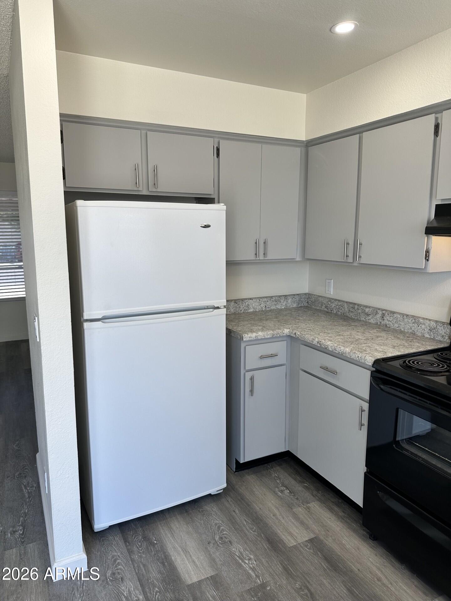 5832 West John Cabot Road Glendale, AZ 85308 - Photo 6 of 15