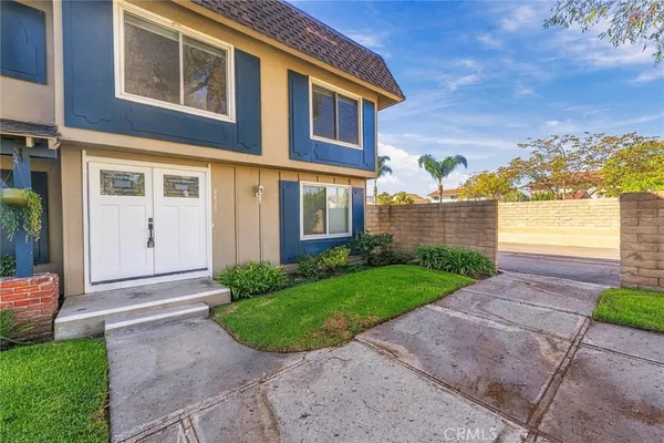 $910,000 | 4435 Larwin Avenue, Cypress, CA 90630