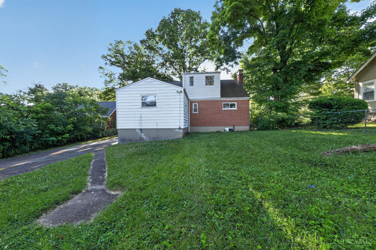 7761 Pippin Road Cincinnati, OH 45239 - Photo 15 of 15