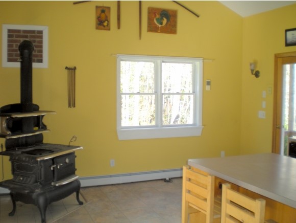 345 Middle Road Tuftonboro, NH 03816 - Photo 3 of 36