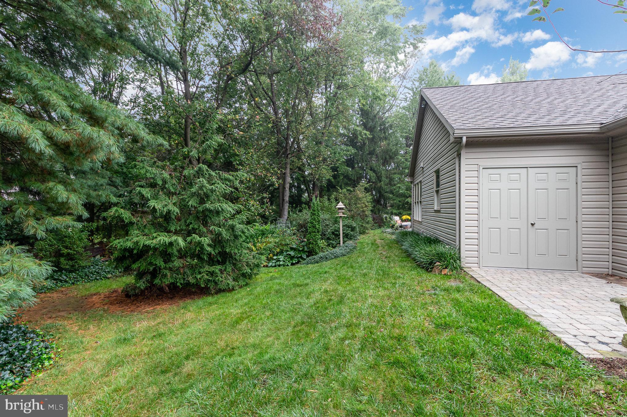 1560 Sheaffer Road Elizabethtown, PA 17022 - Photo 39 of 54