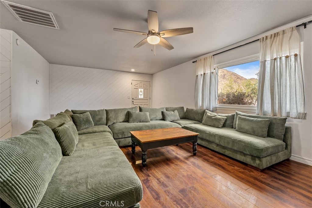 16248 St Timothy Road Apple Valley, CA 92307 - Photo 11 of 58 Gallery Image 11
