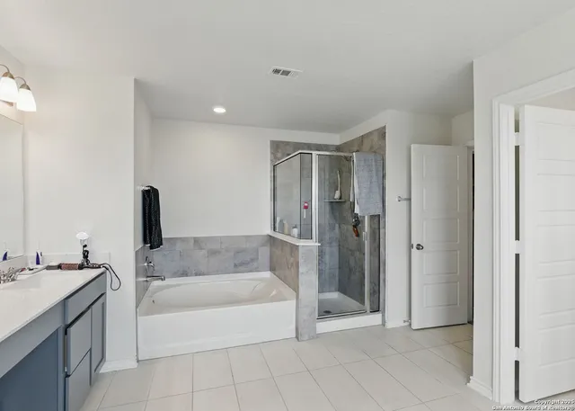 $3,095 | 217 Landmark Cove, Cibolo, TX 78108