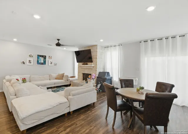 $3,095 | 217 Landmark Cove, Cibolo, TX 78108