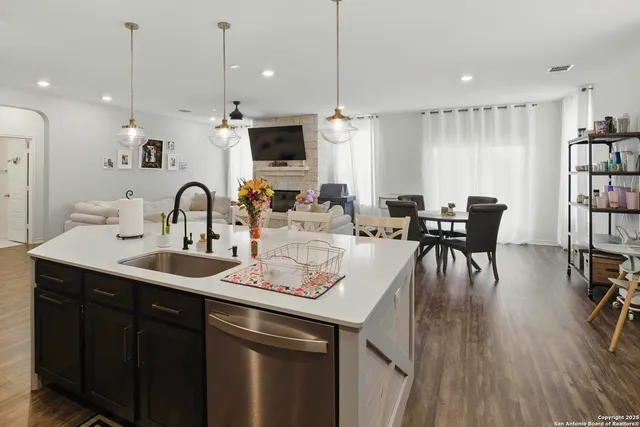 $3,095 | 217 Landmark Cove, Cibolo, TX 78108