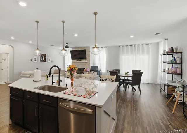 $3,095 | 217 Landmark Cove, Cibolo, TX 78108