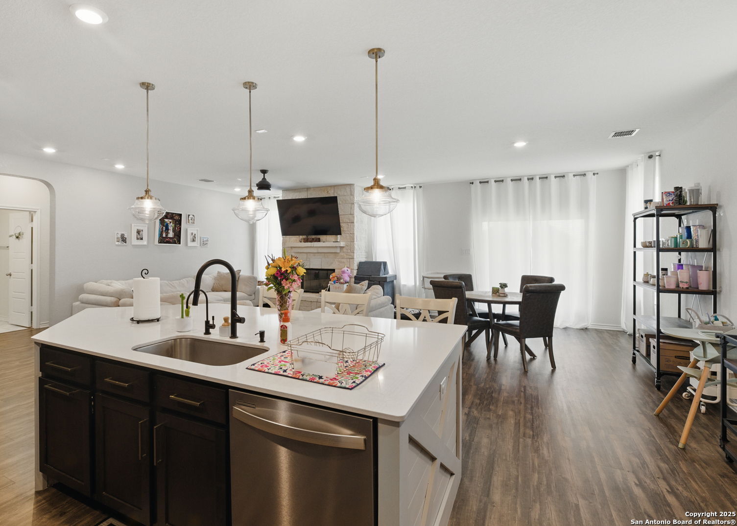 217 Landmark Cove Cibolo, TX 78108 - Photo 9 of 24