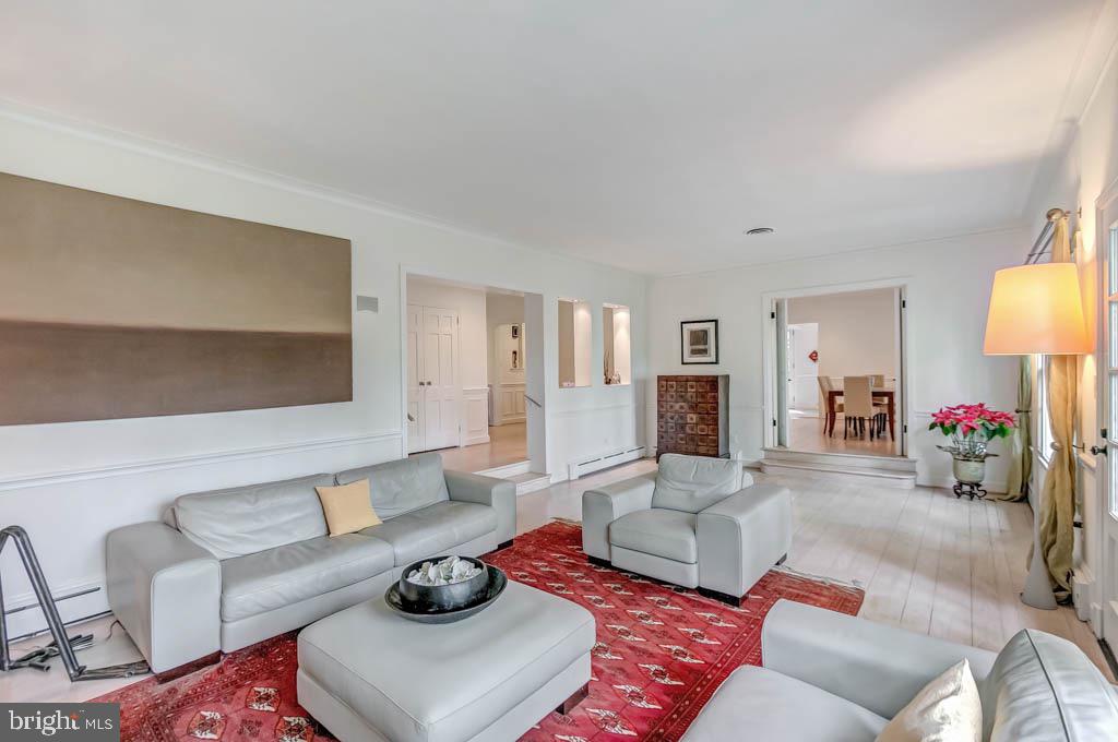 5016 Loughboro Road Northwest Washington, DC 20016 - Photo 14 of 39 Living Room