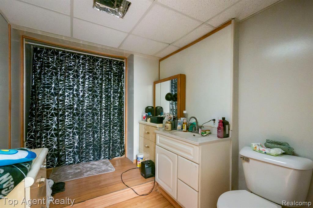54951 Ridge Road New Baltimore, MI 48047 - Photo 45 of 58 Gallery Image 45