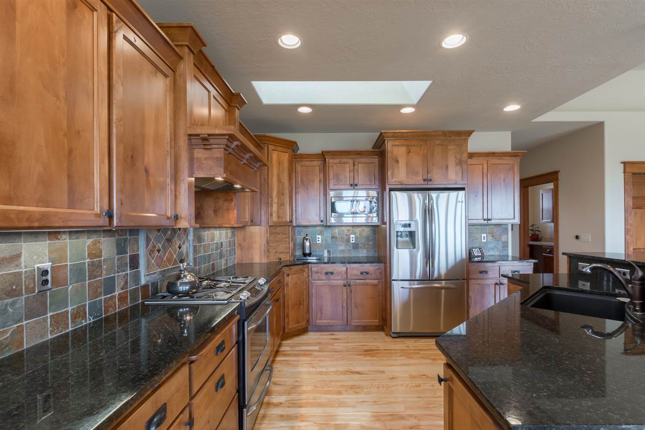 4612 West Hazard Road Spokane, WA 99208 - Photo 5 of 20