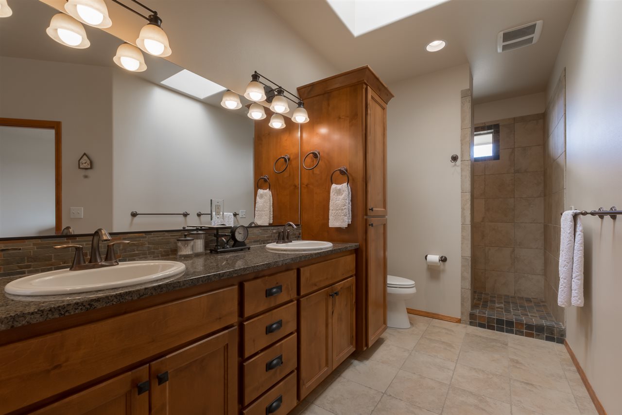 4612 West Hazard Road Spokane, WA 99208 - Photo 7 of 20
