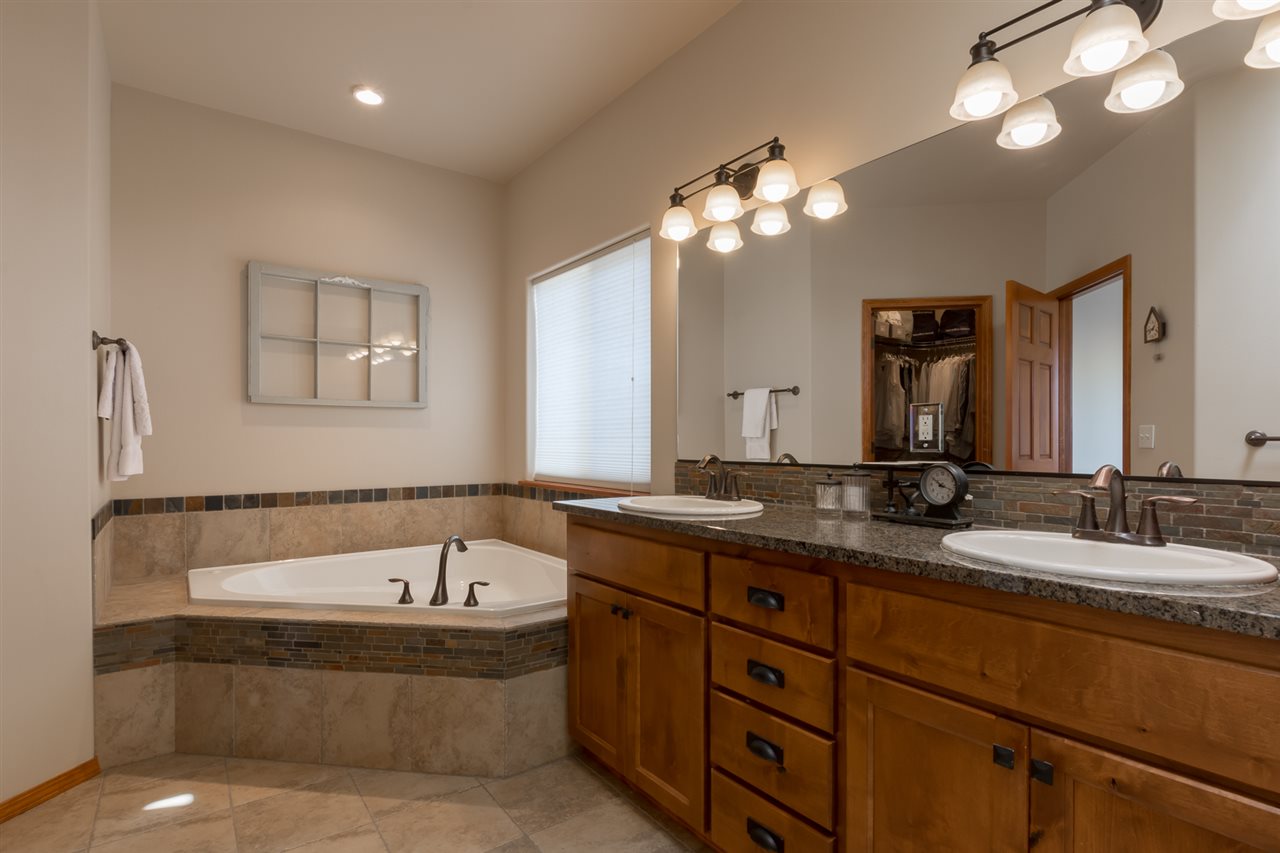 4612 West Hazard Road Spokane, WA 99208 - Photo 8 of 20