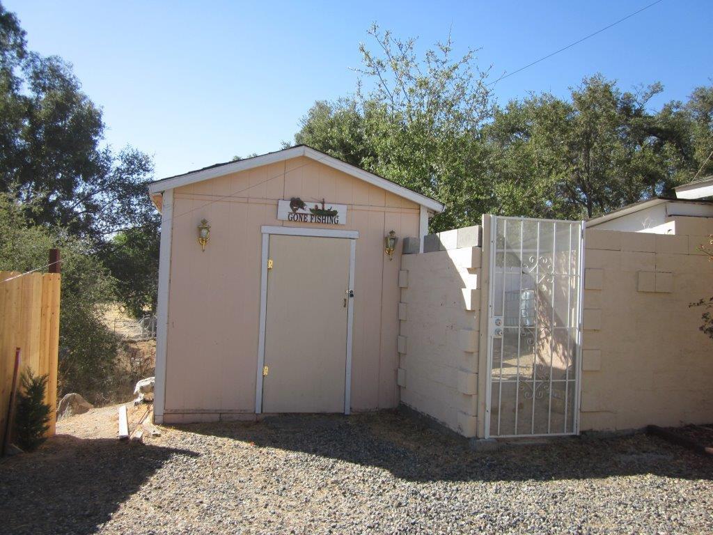 28270 River Rd Way Madera, CA 93636 - Photo 11 of 44