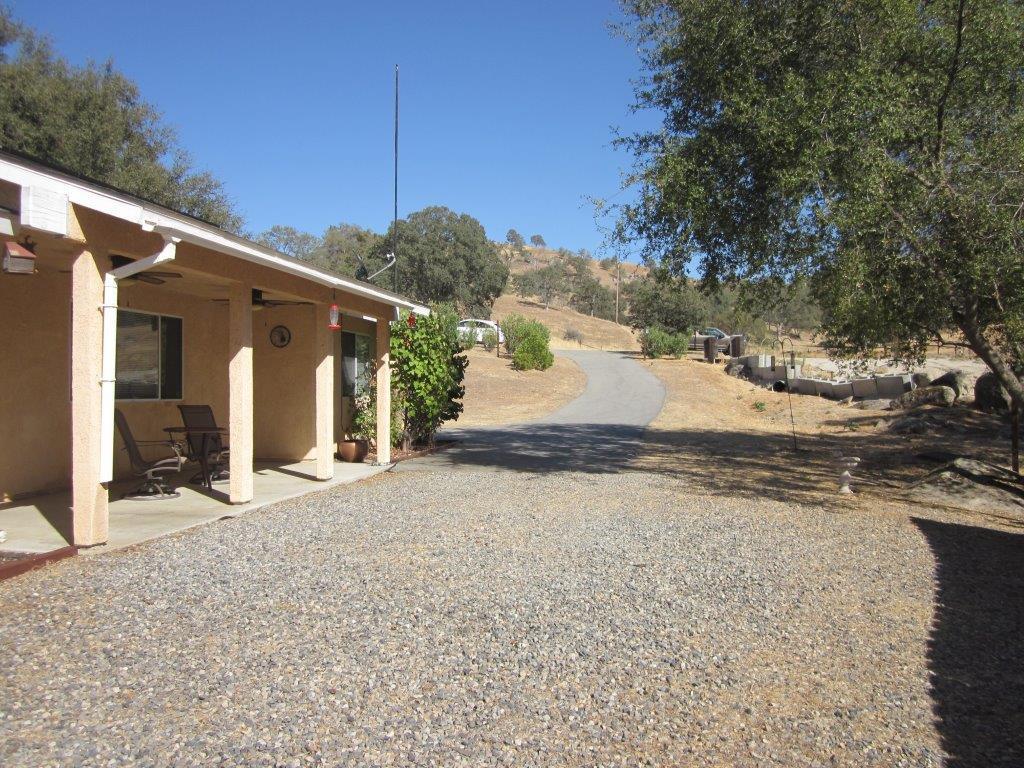 28270 River Rd Way Madera, CA 93636 - Photo 13 of 44