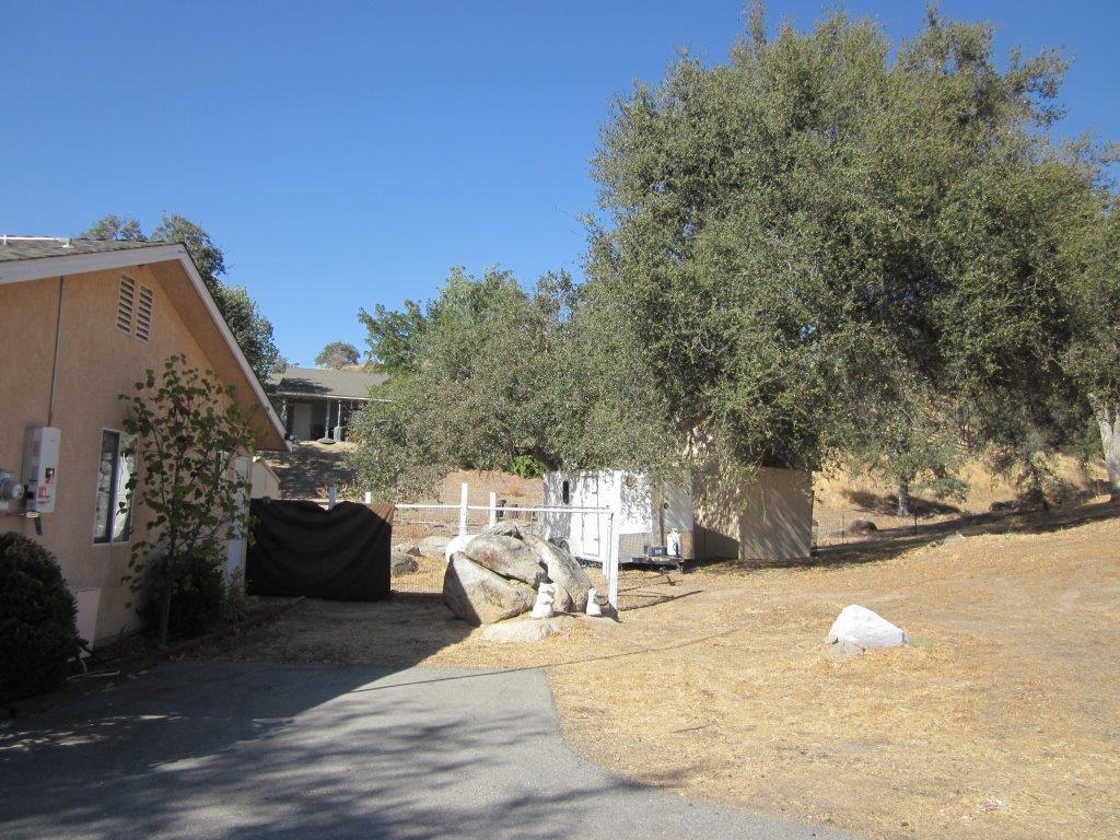 28270 River Rd Way Madera, CA 93636 - Photo 5 of 44