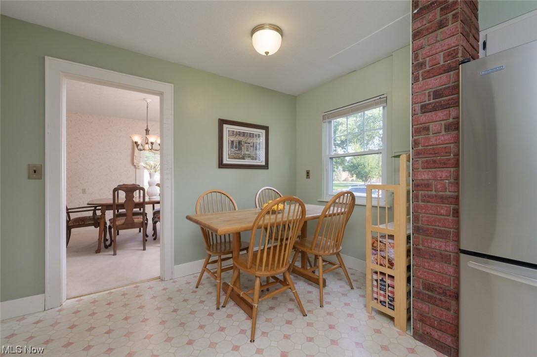 3418 Oak Road Stow, OH 44224 - Photo 12 of 30 Breakfast Area