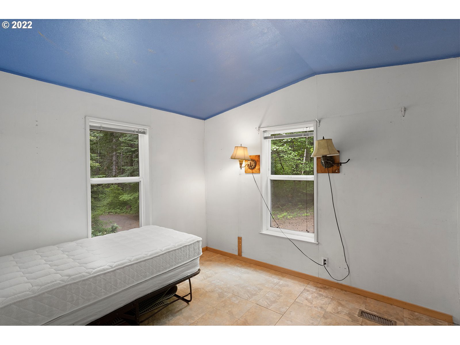 51 Carr Road Trout Lake, WA 98650 - Photo 12 of 32 Gallery Image 12