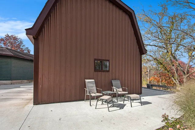 $399,900 | 8482 Cottonwood Drive, Jenison, MI 49428