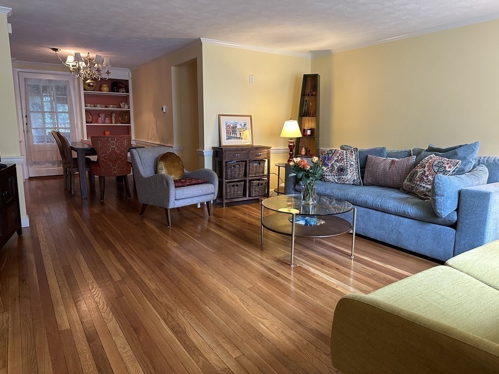 28 Horace Road Belmont, MA 02478 - Photo 4 of 42 Gallery Image 4