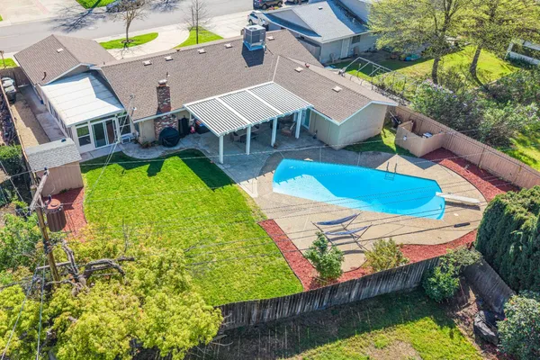 $949,000 | 1431 McClaren Drive, Carmichael, CA 95608