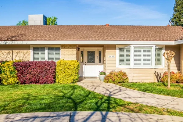 $949,000 | 1431 McClaren Drive, Carmichael, CA 95608