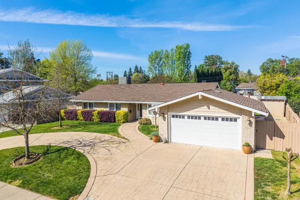$949,000 | 1431 McClaren Drive, Carmichael, CA 95608