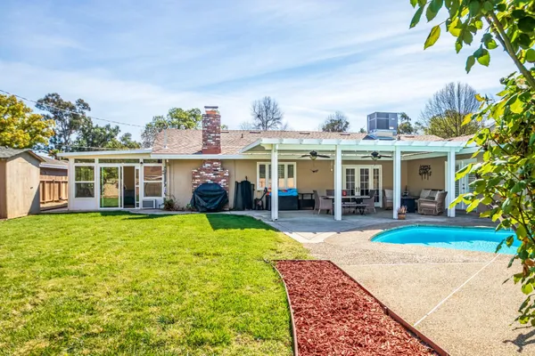 $949,000 | 1431 McClaren Drive, Carmichael, CA 95608