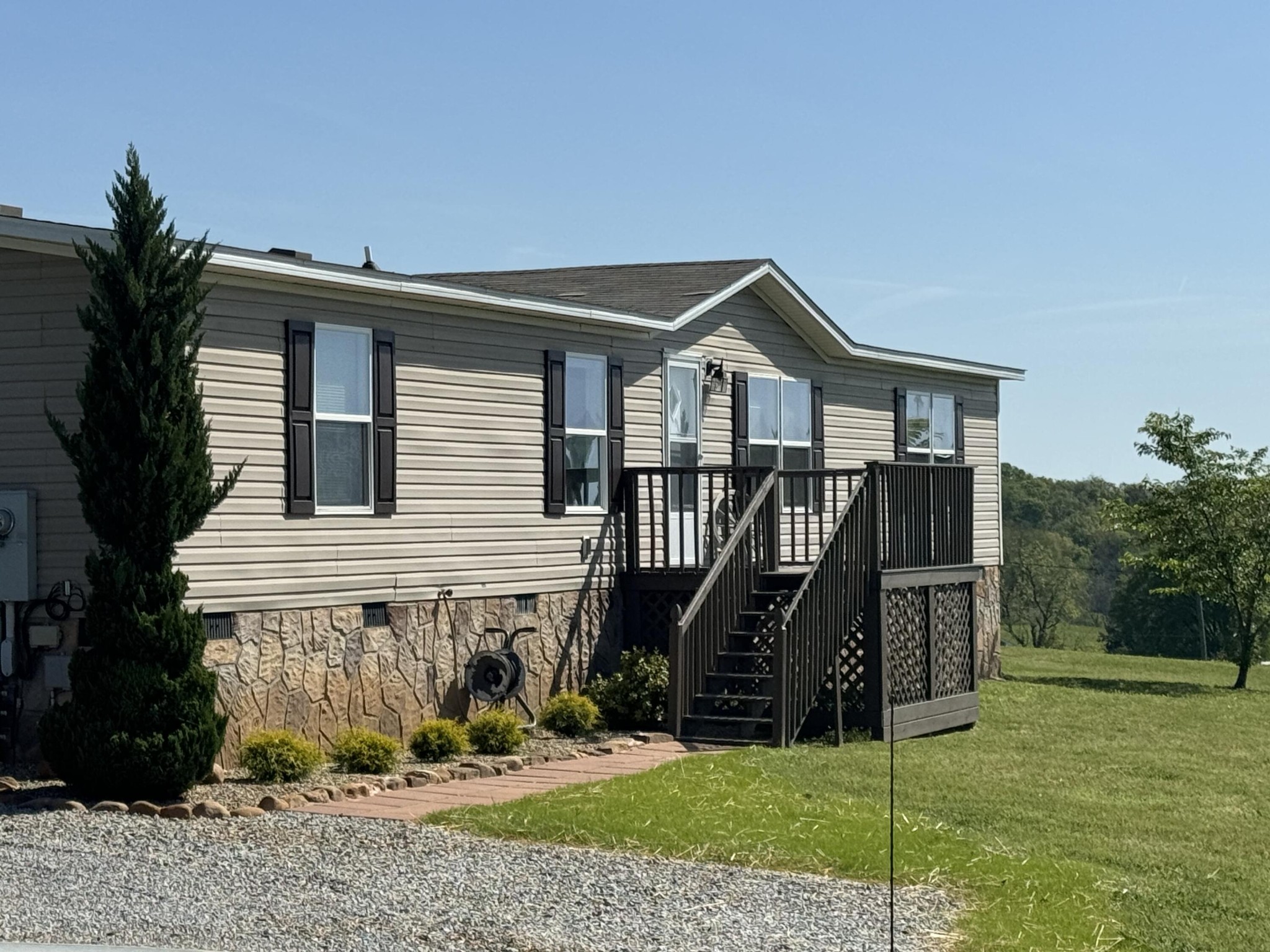 420 Wine Road Dandridge, TN 37725 - Photo 3 of 35 Gallery Image 3