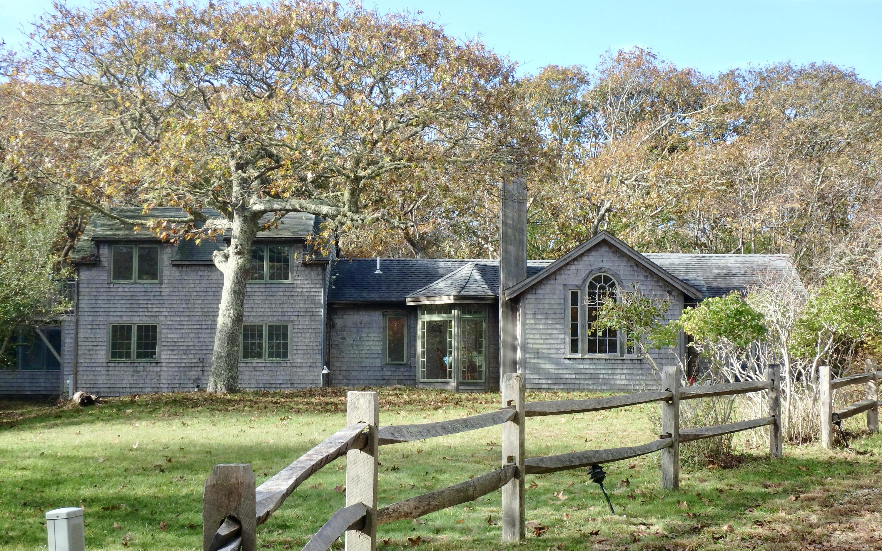 front view of house with a yard