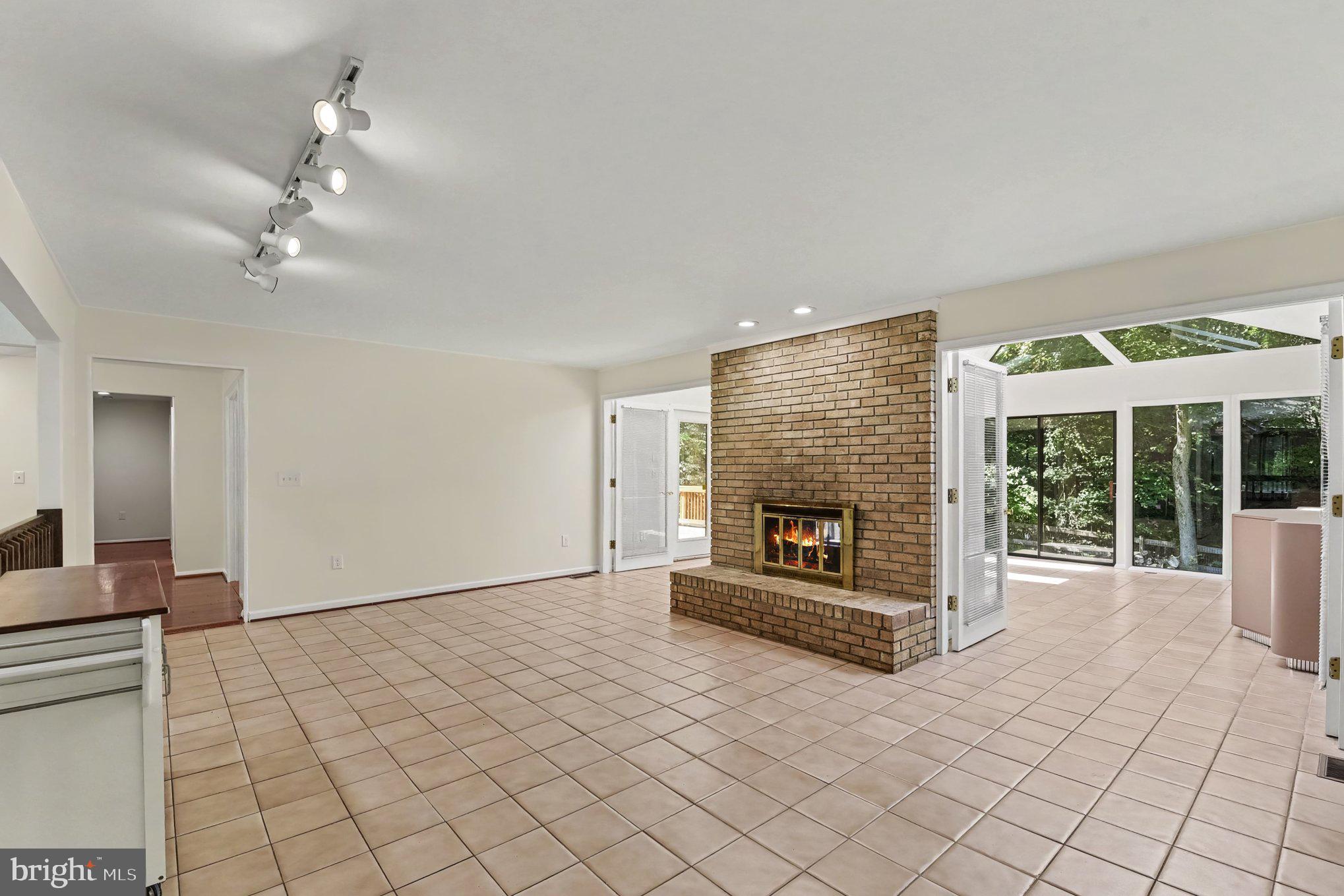 2306 Caves Road Owings Mills, MD 21117 - Photo 17 of 38 Family Room