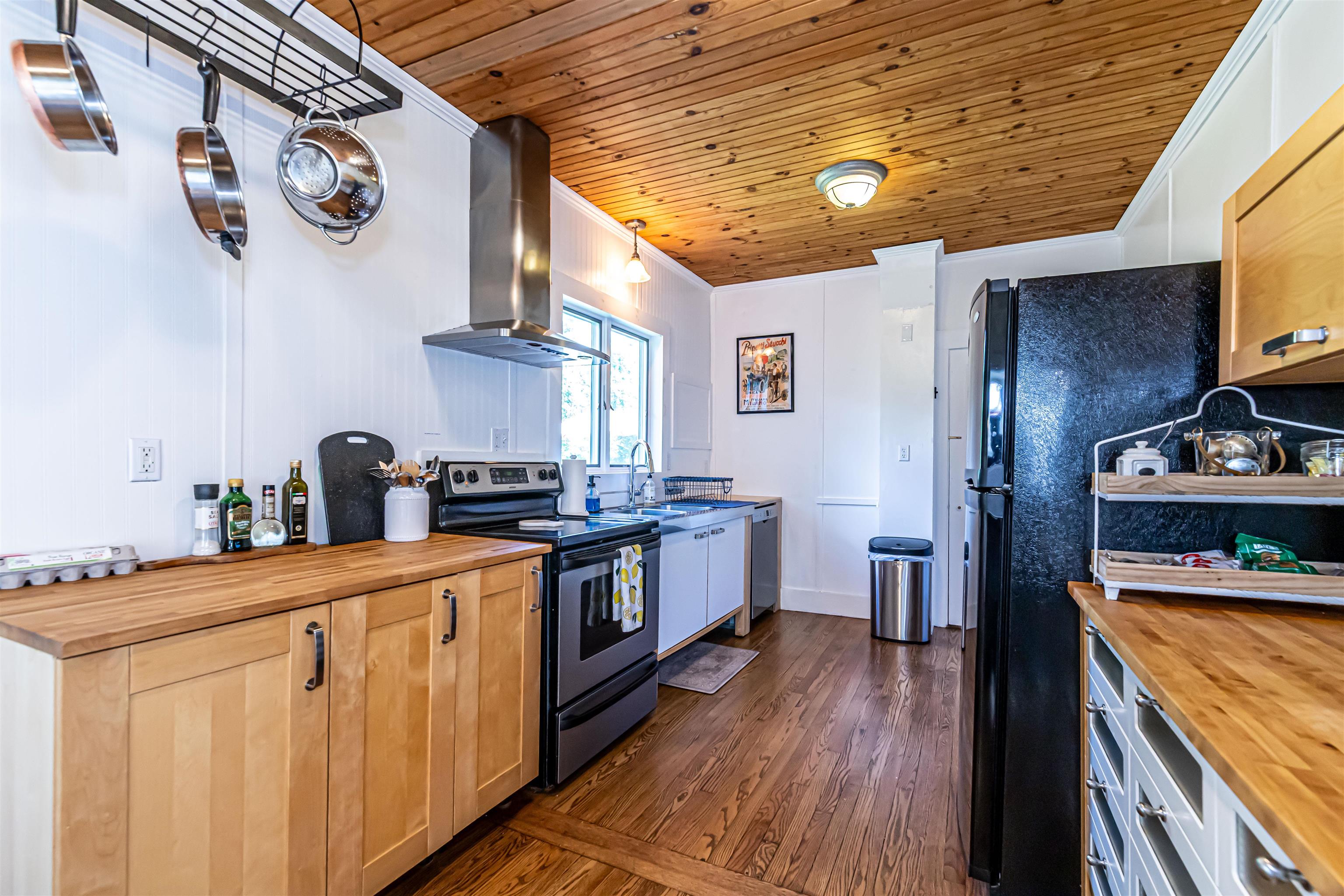 7 Granite Street Peterborough, NH 03458 - Photo 6 of 35